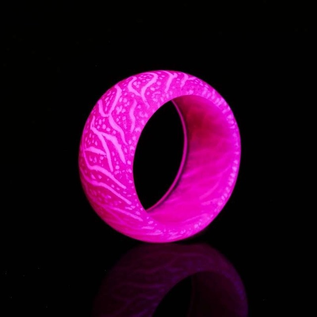 Love Glow Ring - Choose your colour and size and light the night